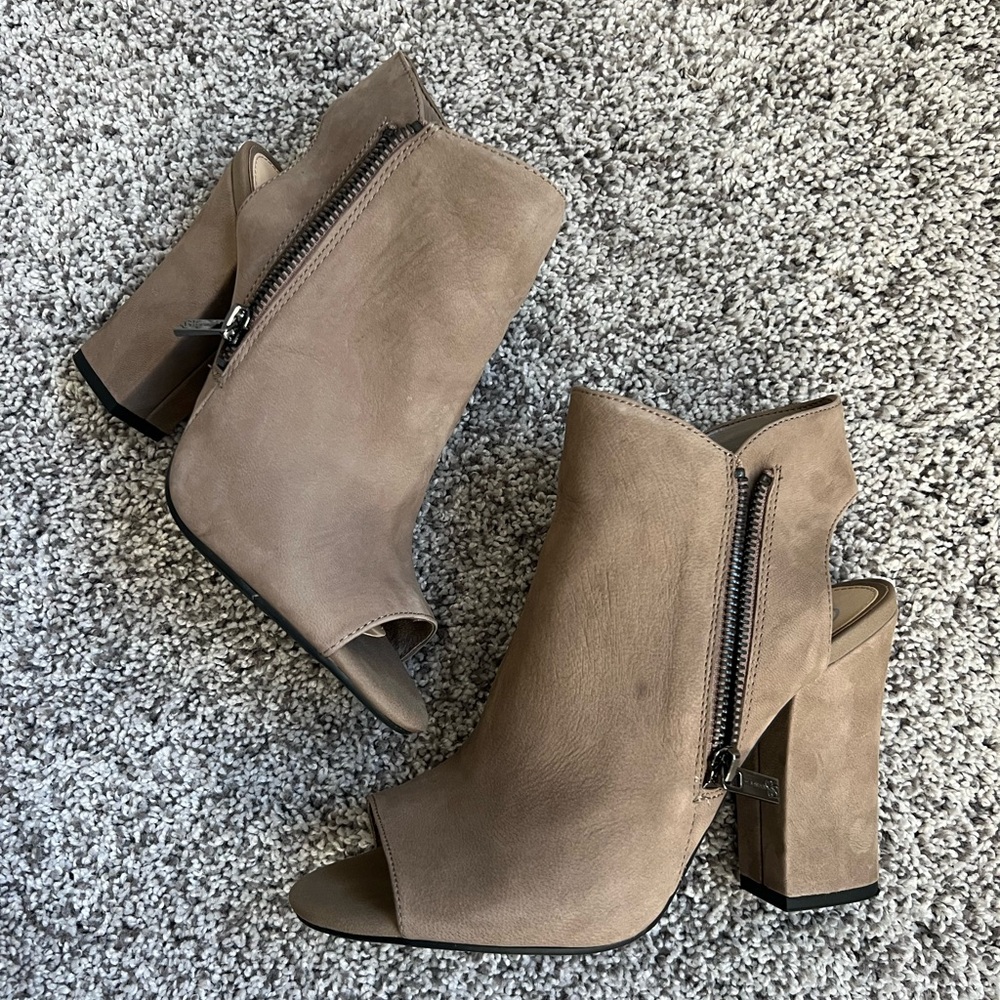 Jessica Simpson Taupe Open Toe Heel — Size 7.5